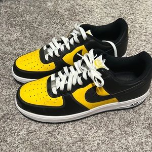 Nike Air Force 1 '07 'Varsity Maize'